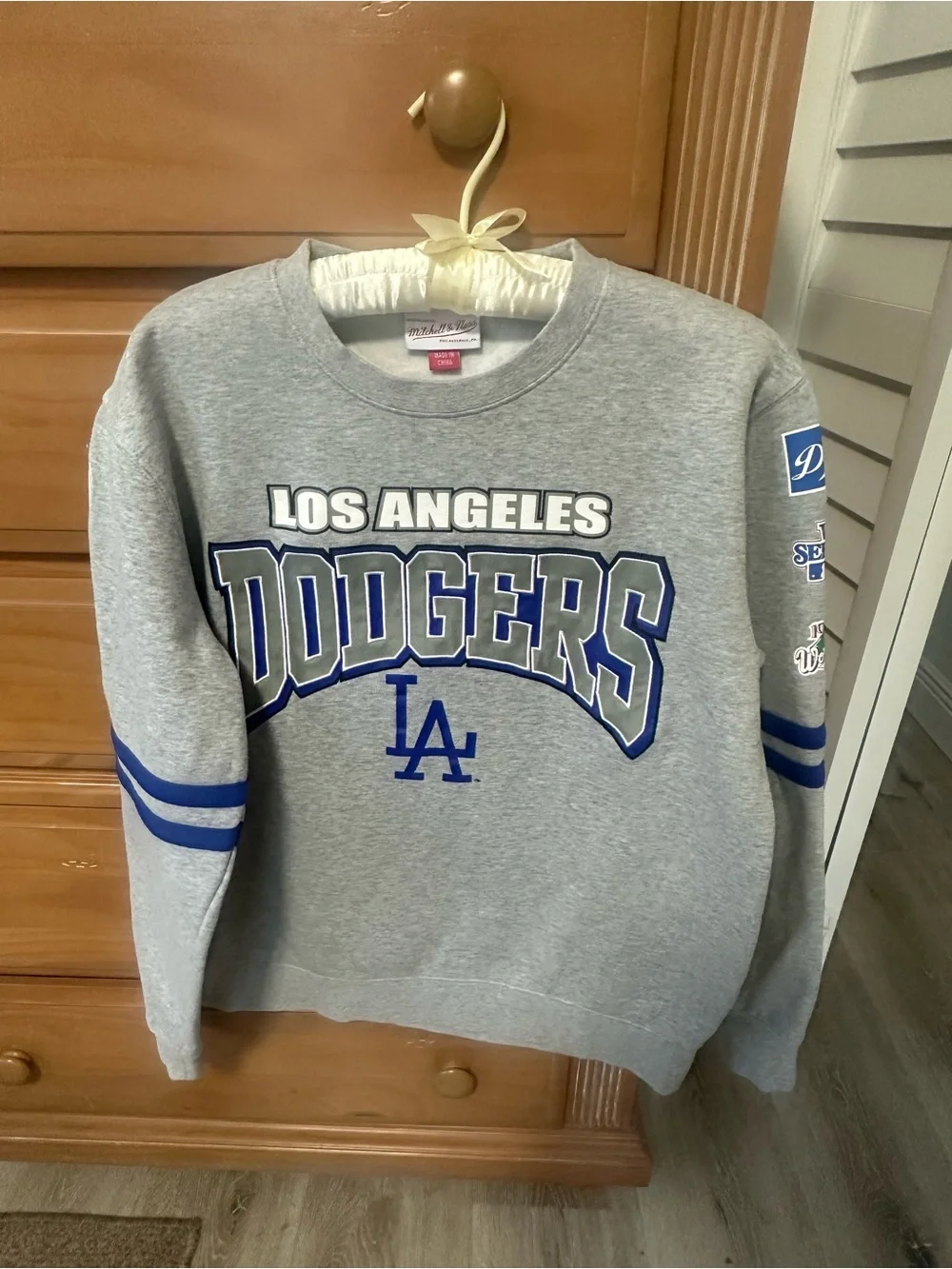 Mitchell & Ness Gray Los Angeles Dodgers Crewneck with Blue Accents